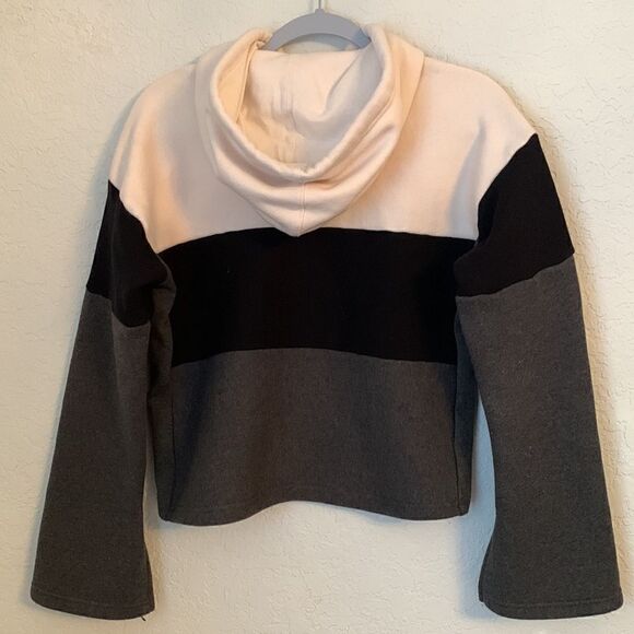 Champion Reverse Weave White/ Black/ Gray Cropped Hoodie. Size M (L) - Picture 2 of 10